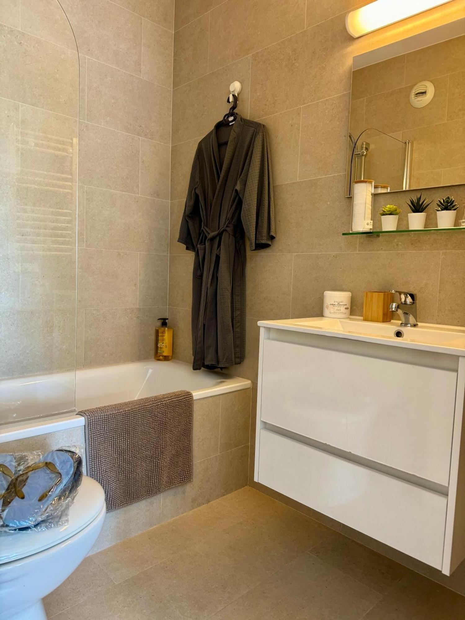 My Resid Appart Cannes Marina Vue Piscine Mandelieu エクステリア 写真